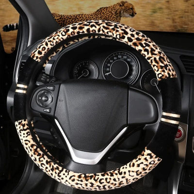 Couvre volant leopard modrne