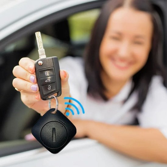 gps-traceur-voiture-suivi-deplacements