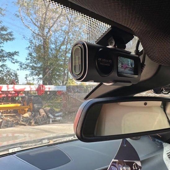 CAMÉRA POUR LA VOITURE HAUTE QUALITÉ D’IMAGE
