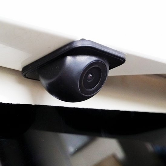 CAMÉRA VOITURE FIABLE POUR LE STATIONNEMENT ET LA SÉCURITÉ