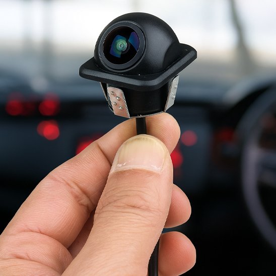 CAMÉRA VOITURE PUISSANTE POUR UNE VISION CLAIRE
