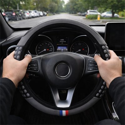 Couvre volant cuir style sportif élégant