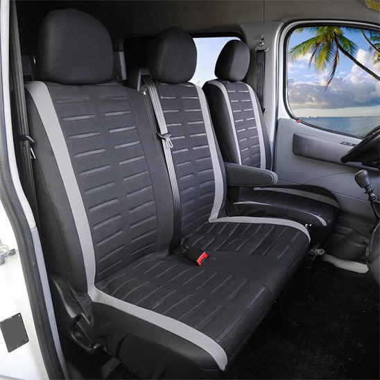 HOUSSE SIEGE VOITURE VUE DE L'INTERIEUR D'UN HABITACLE MODERNE GRIS