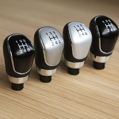 Pomeau de vitesse ergonomique avec finition chrome