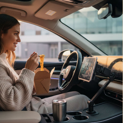Porte tablette pour voiture sécurisée sur un porte tablette pour voiture