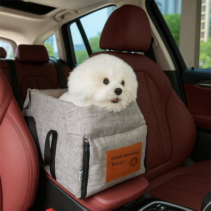 Siege auto chiens sécurisé pendant les déplacements en voiture