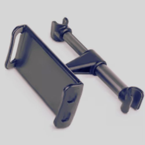 Support tablette pour voiture tenant un téléphone et une tablette côte à côte dans un véhicule spacieux.