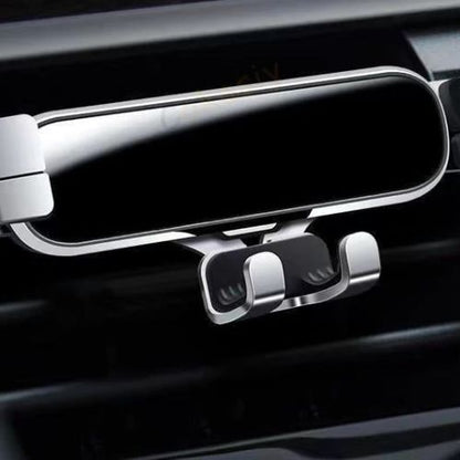 
SUPPORT TELEPHONE VOITURE POUR MERCEDES SUR ROUTE DE MONTAGNE
